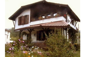 Bulgaria Chata Smolyan, Exterior
